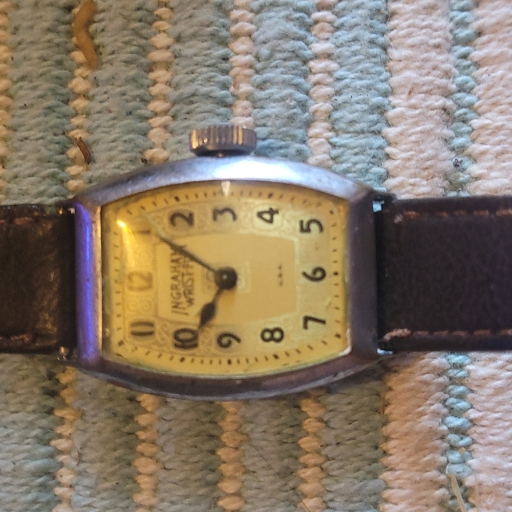 Ingraham working wrist fit vintage watch